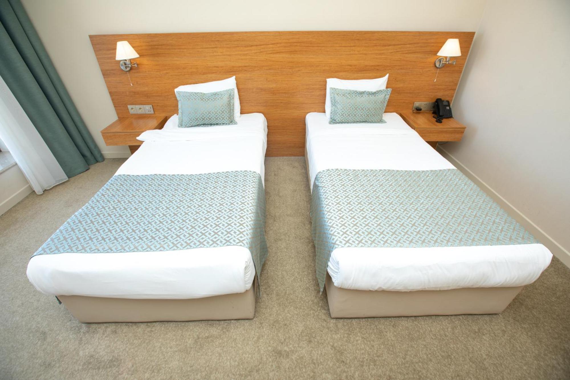 Hotel Khazar Inji 4*