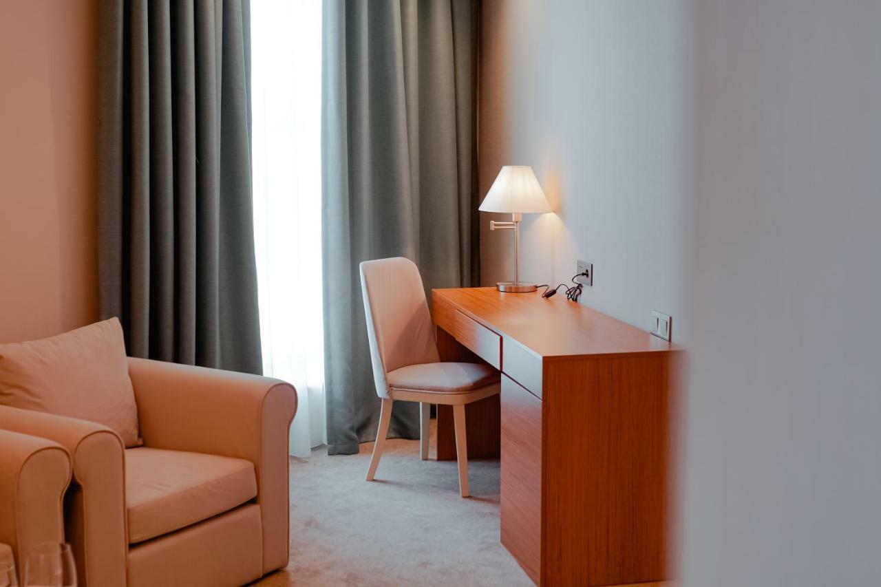Khazar Inji Hotel